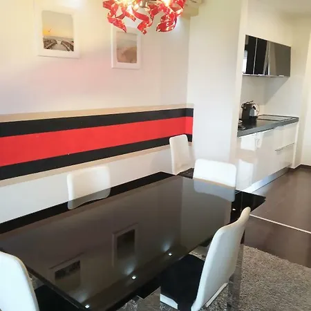 Una Apartman *